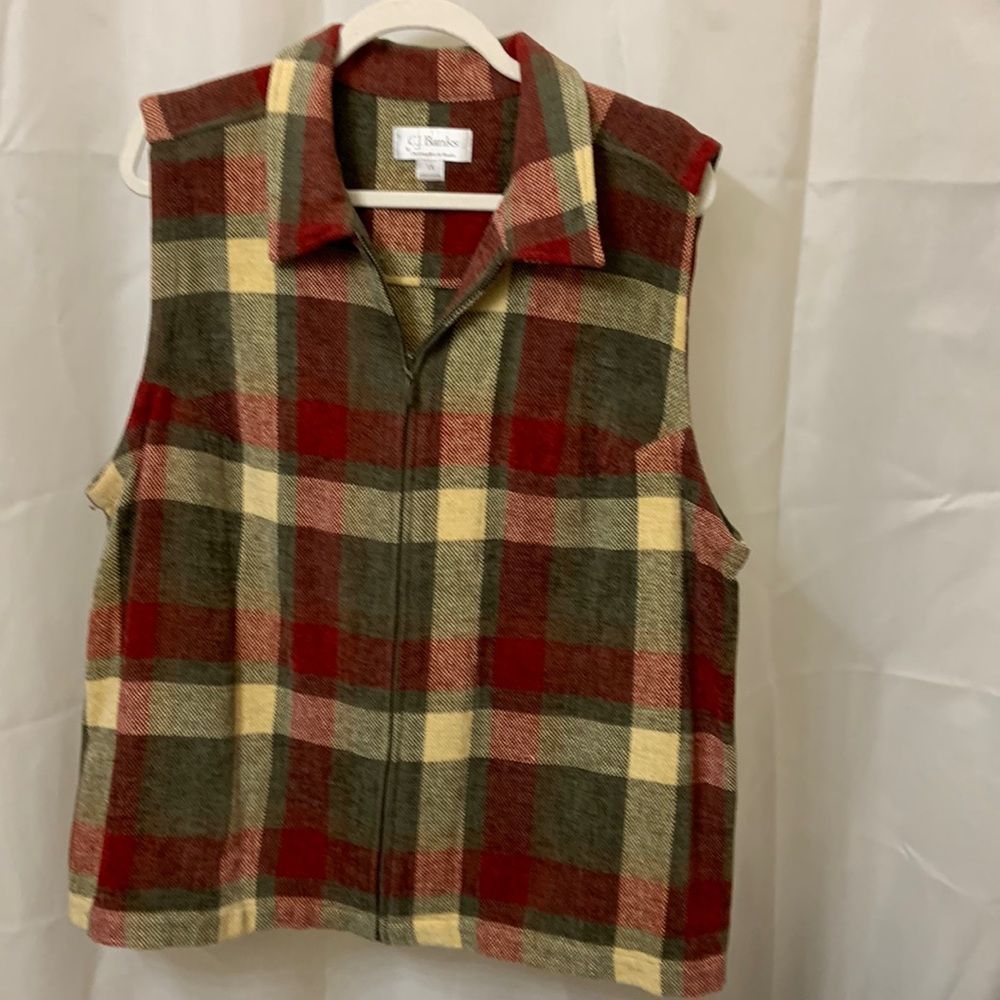 Plaid vest C J Banks 1X plaid tan/red Olive green light weight but warm